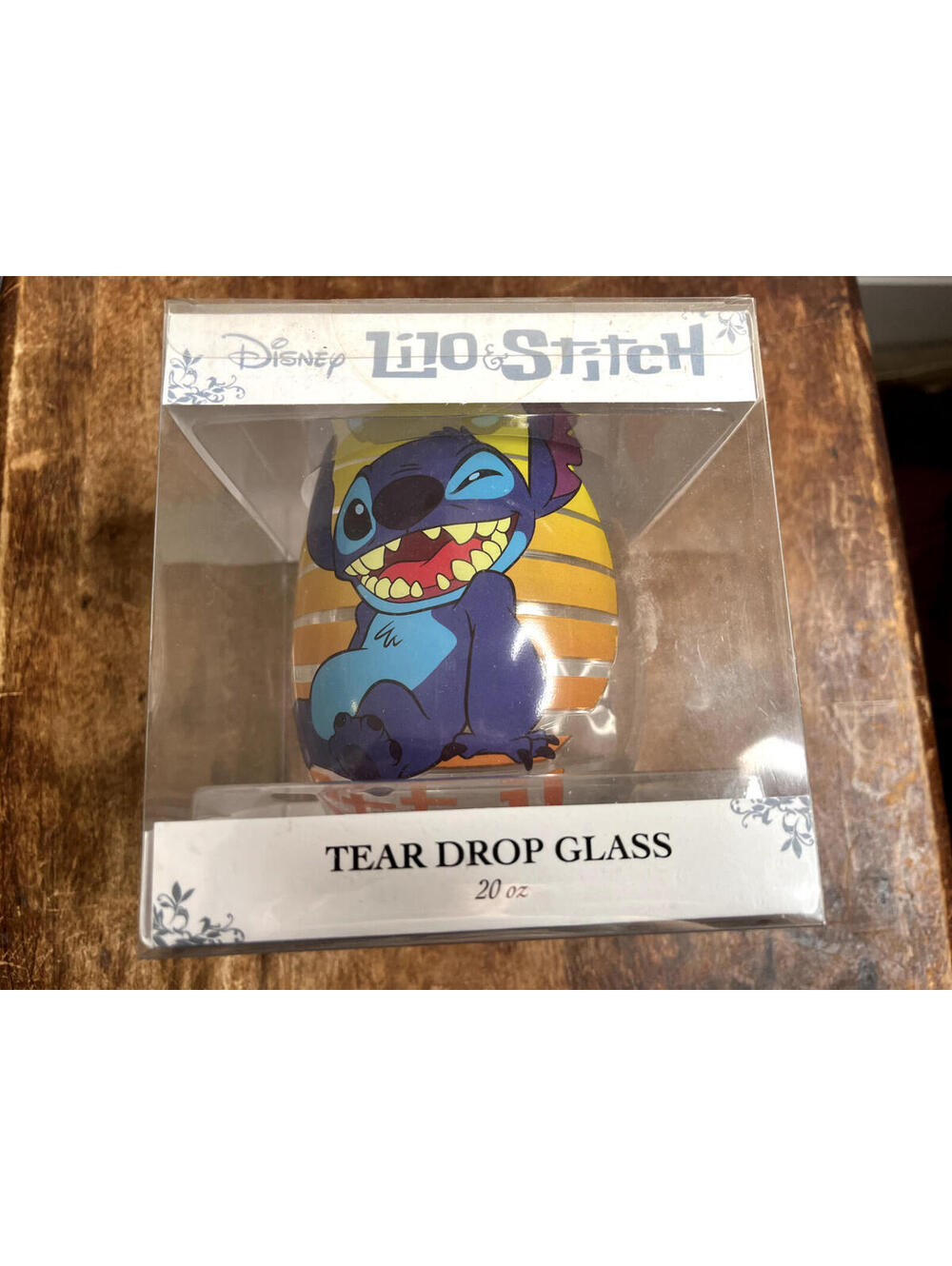 Disney Lilo & Stitch Tear Drop 20oz Glass - NEW